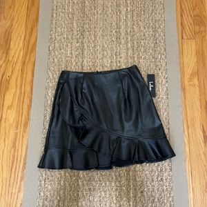 NWT- LuLu’s leather skirt